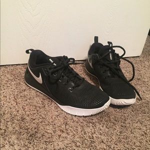 nike volleyball shoes